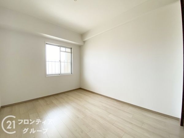 ロイヤルコーポ朝霧　中古マンション