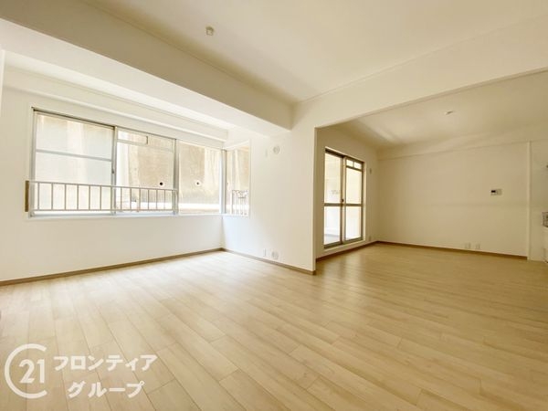 ロイヤルコーポ朝霧　中古マンション
