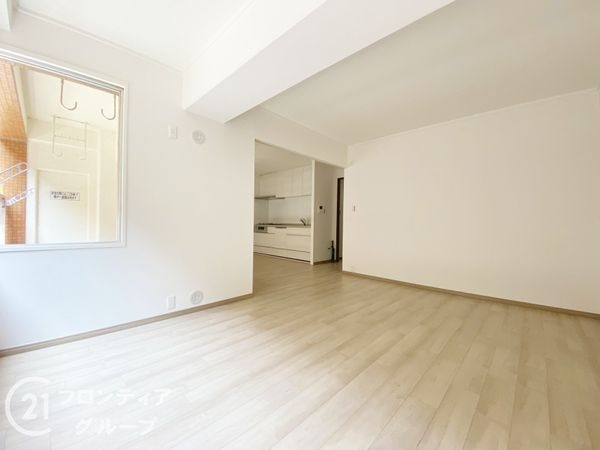 ロイヤルコーポ朝霧　中古マンション