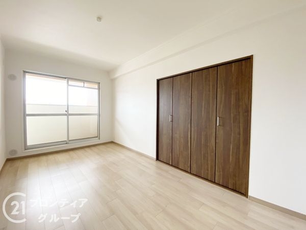ロイヤルコーポ朝霧　中古マンション