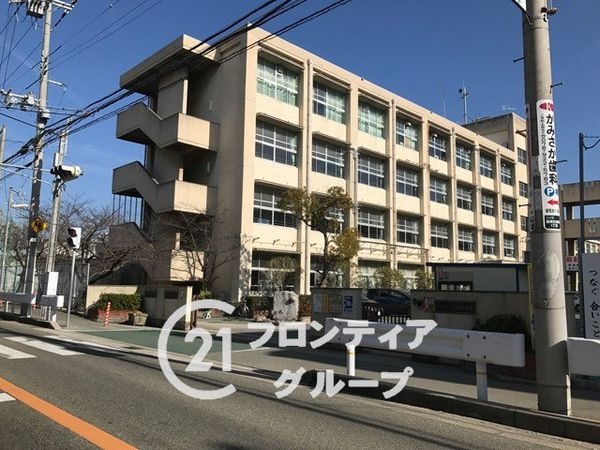 コンフォート明石宮の上Ｂ棟　中古マンション(明石市立望海中学校)
