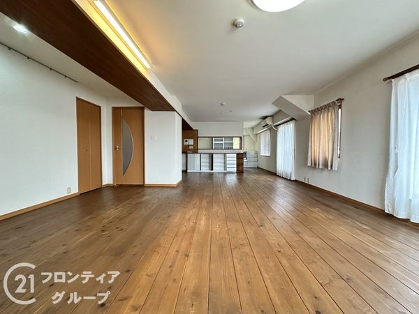 ロイアルヒルズ舞子　中古マンション