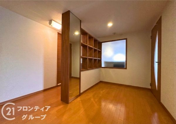 ロイアルヒルズ舞子　中古マンション