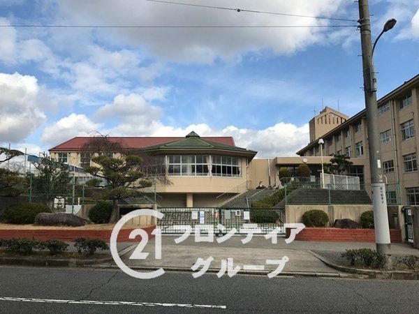 ウェル・メロード狩場台10号棟　中古マンション(神戸市立狩場台小学校)