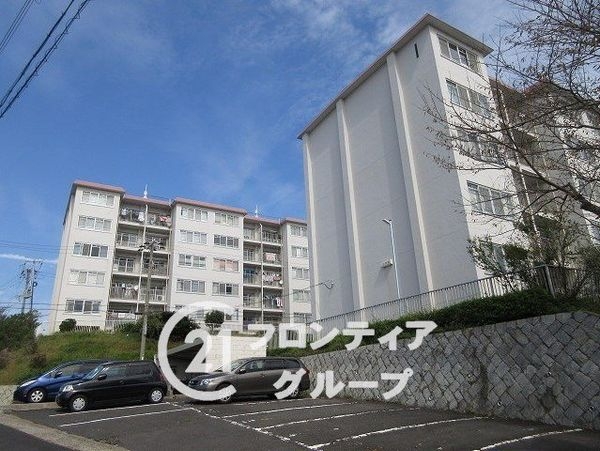 塩屋住宅１号棟　中古マンション