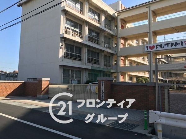 明石市二見町西二見駅前３丁目の中古一戸建て(明石市立二見中学校)