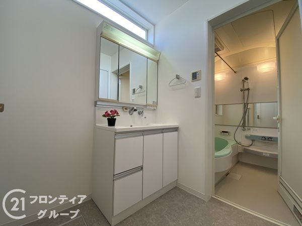 明石市二見町西二見駅前３丁目の中古一戸建て