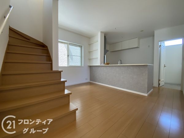 明石市二見町西二見駅前３丁目の中古一戸建て