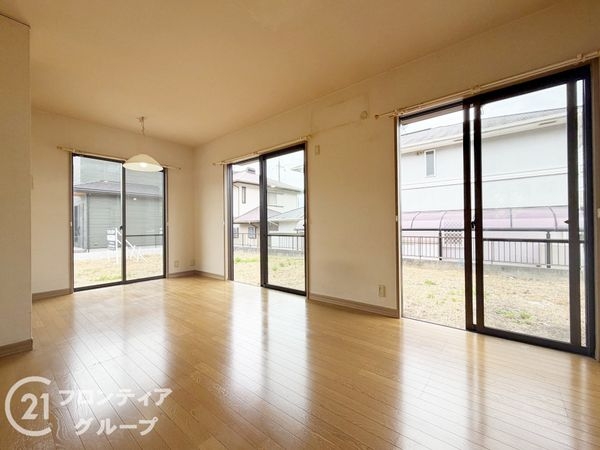 神戸市西区月が丘５丁目　中古一戸建て