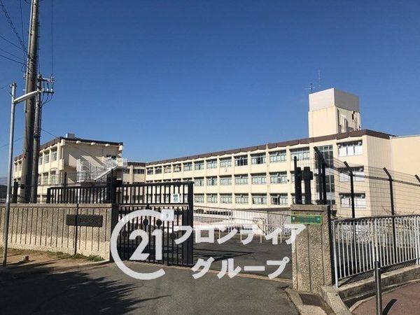 神戸市垂水区桃山台７丁目の中古一戸建て(神戸市立桃山台中学校)