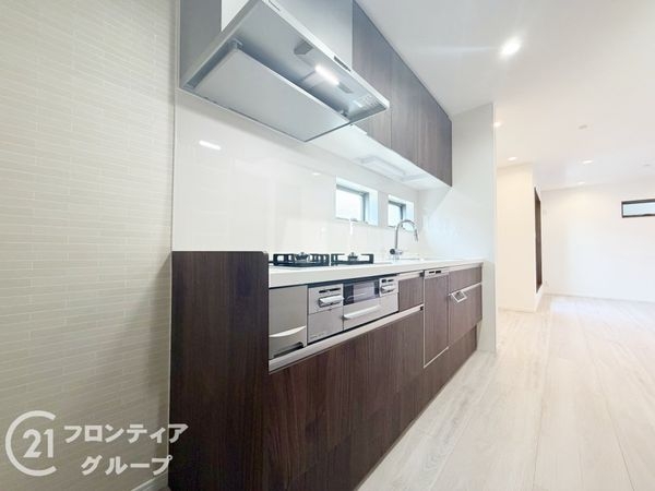神戸市須磨区青葉町１丁目　新築一戸建て
