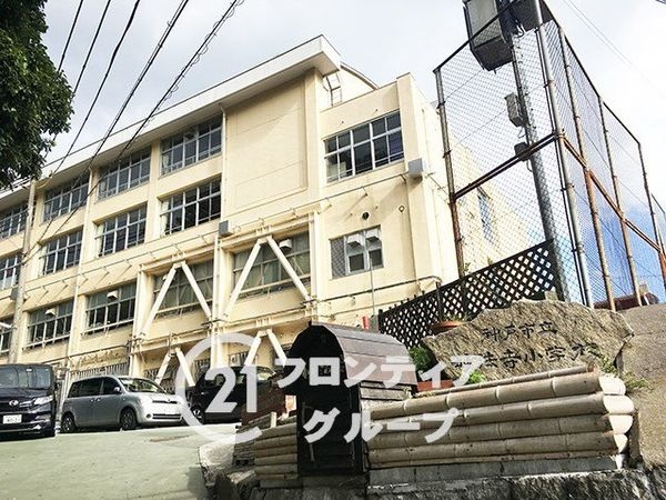 神戸市須磨区緑が丘２丁目　新築一戸建て　３期　２号棟(神戸市立妙法寺小学校)