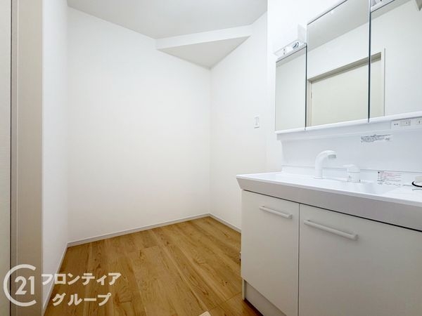 神戸市須磨区緑が丘２丁目　新築一戸建て　３期　１号棟