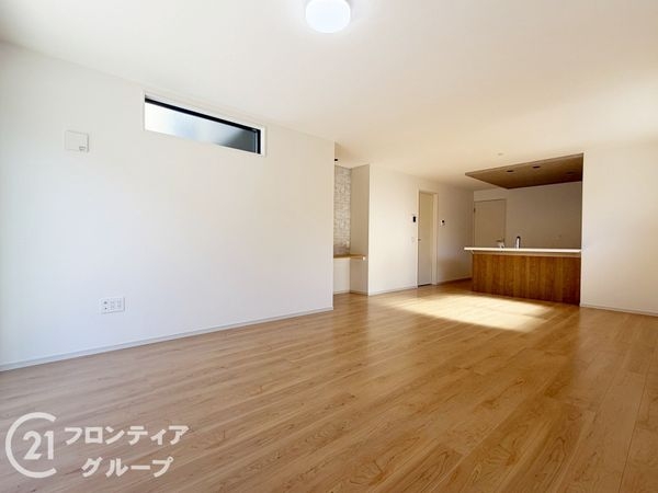 神戸市須磨区緑が丘２丁目　新築一戸建て　３期　１号棟