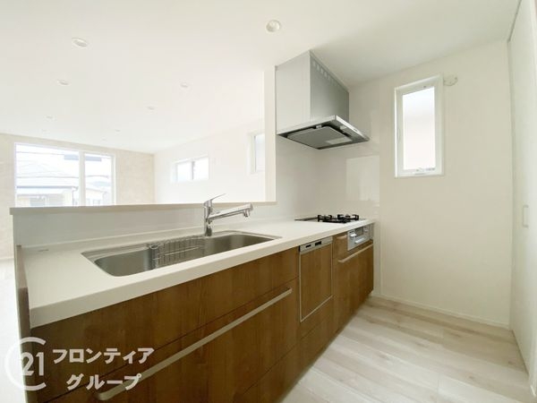 神戸市垂水区千鳥が丘１丁目　新築一戸建て　２号棟