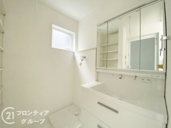 神戸市垂水区千鳥が丘１丁目　新築一戸建て　２号棟