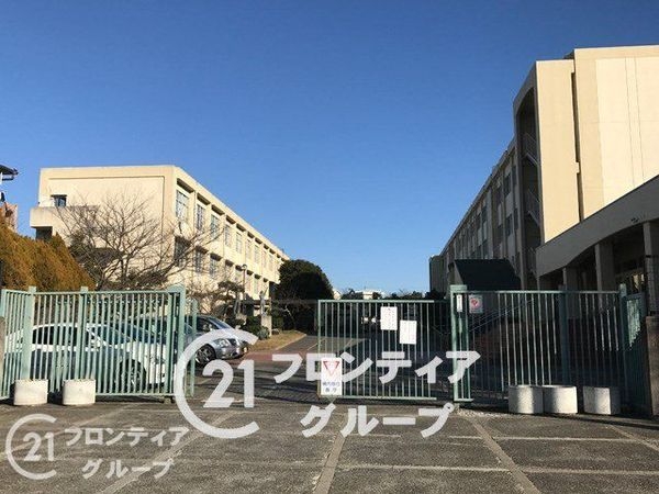 西神戸セントポリア　1号館　中古マンション(神戸市立長坂中学校)