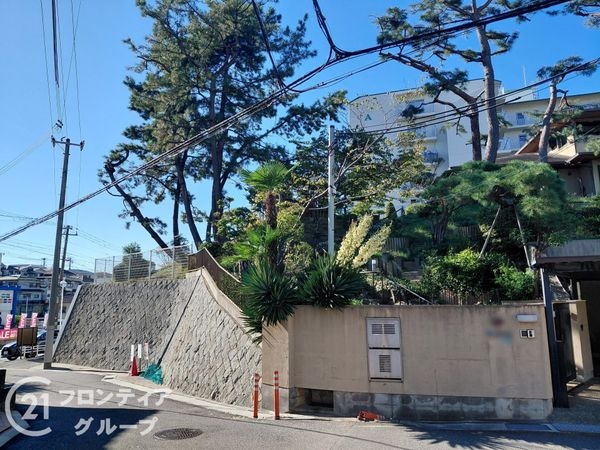 明石市朝霧東町３丁目の中古一戸建て