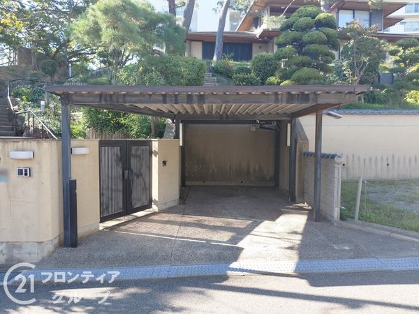 明石市朝霧東町３丁目　中古一戸建て