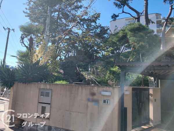 明石市朝霧東町３丁目の中古一戸建て