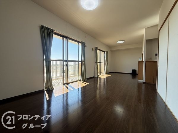 西神南ヒルズ6番館　中古マンション