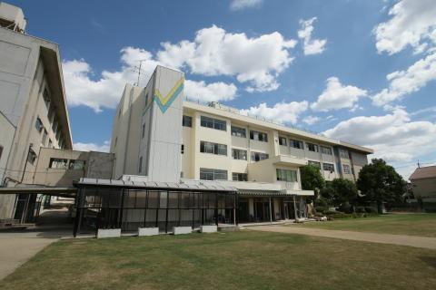 寝屋川市太秦中町の中古一戸建て(寝屋川市立東小学校)