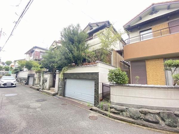 寝屋川市太秦緑が丘の中古一戸建て