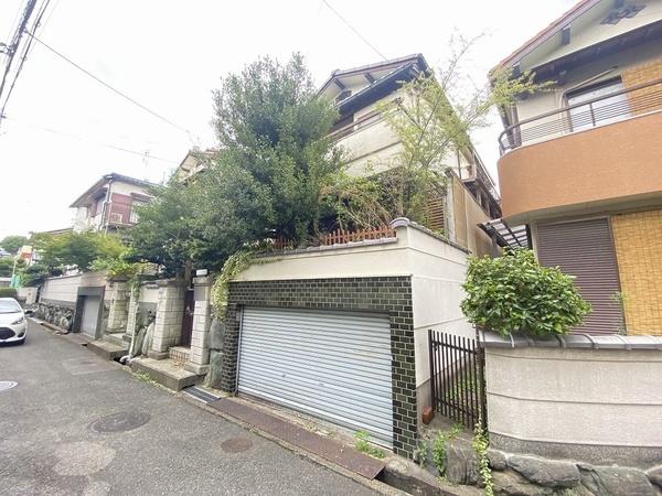 寝屋川市太秦緑が丘の中古一戸建て