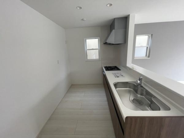 枚方市松丘町の新築一戸建