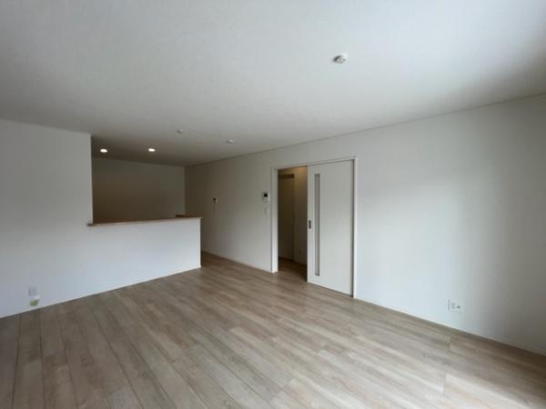 寝屋川市高宮２丁目の新築一戸建