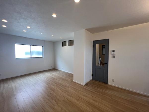 寝屋川市高柳５丁目の中古一戸建