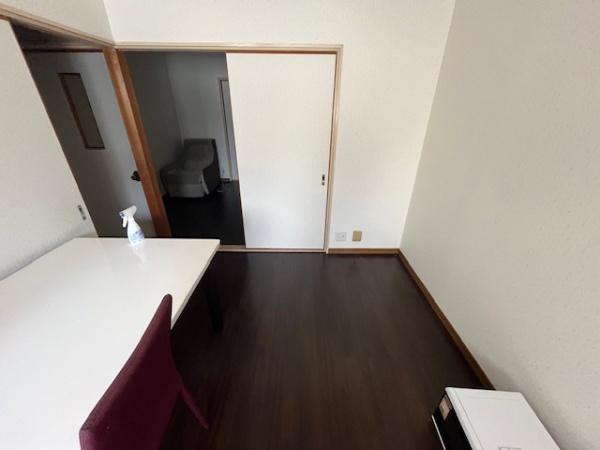 枚方市長尾家具町２丁目の中古テラスハウス