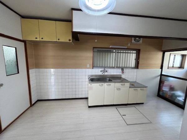 寝屋川市下木田町の中古一戸建