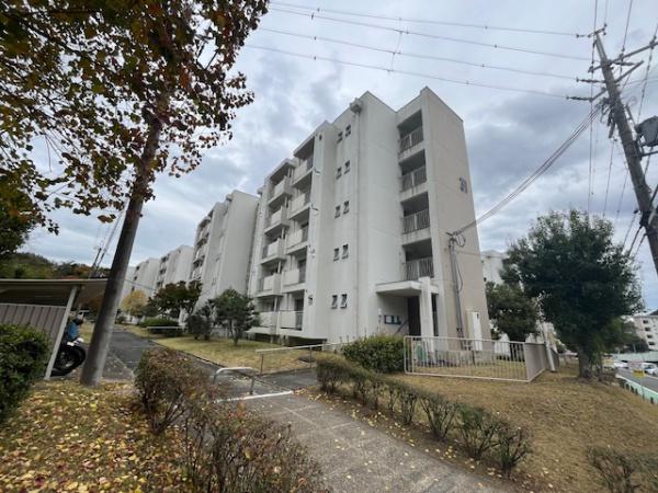 若山台住宅31号棟