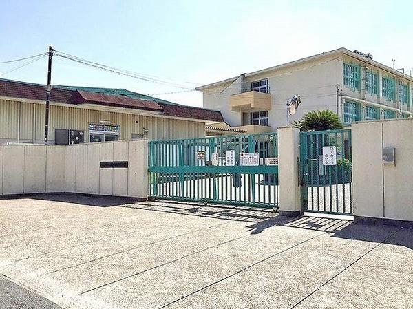 メロディーハイム山田池公園(枚方市立田口山小学校)