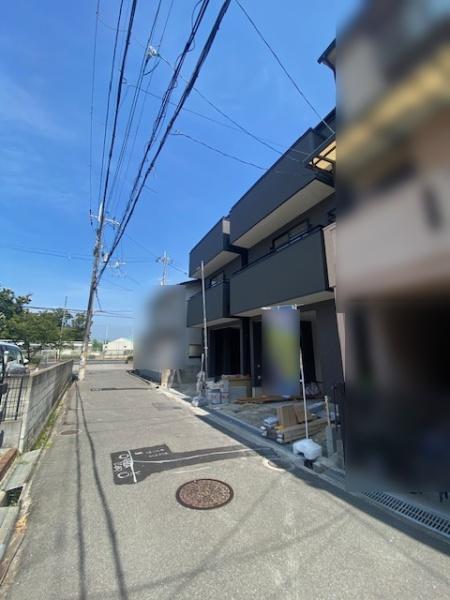 寝屋川市高柳４丁目の新築一戸建