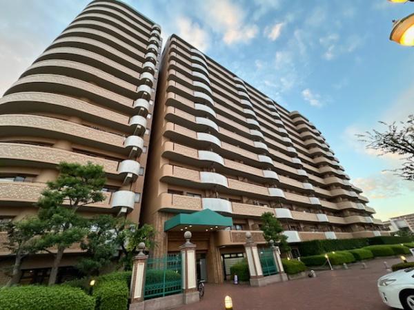 ロイヤルシャトーねやがわオークビル