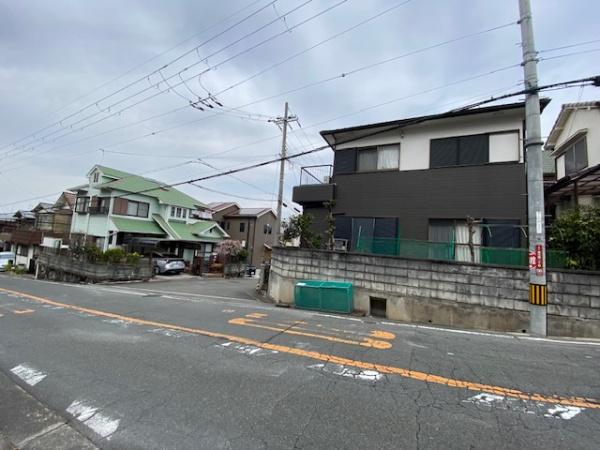 枚方市東中振１丁目の中古一戸建て