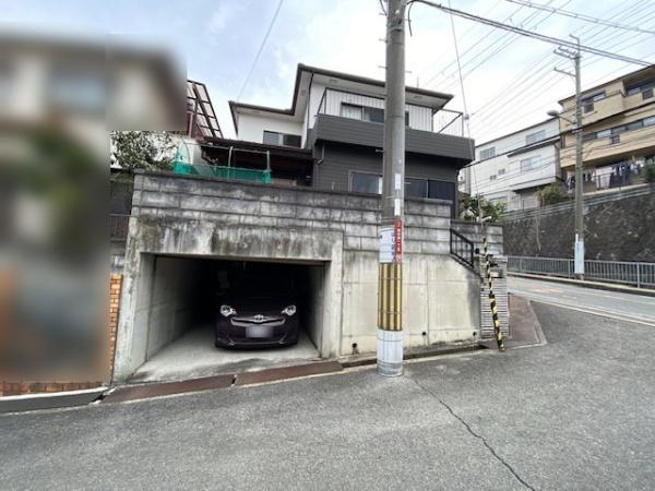 枚方市東中振１丁目の中古一戸建