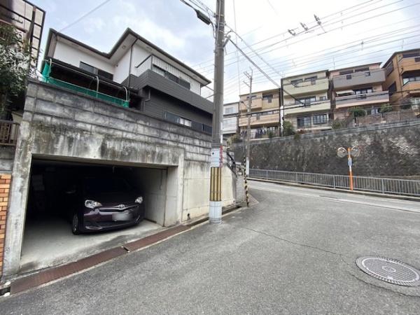 枚方市東中振１丁目の土地