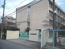 ファインシティくずは(枚方市立楠葉西中学校)