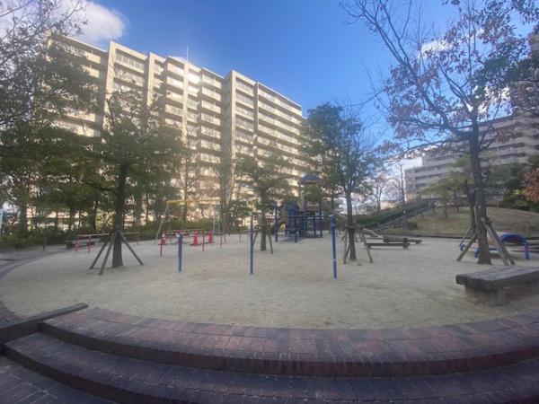 オークヒルズ香里四番館
