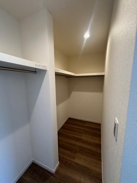 枚方市南中振２丁目の新築一戸建