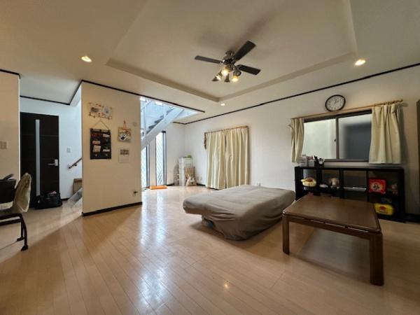 寝屋川市小路北町の中古一戸建