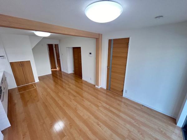 交野市松塚の中古一戸建