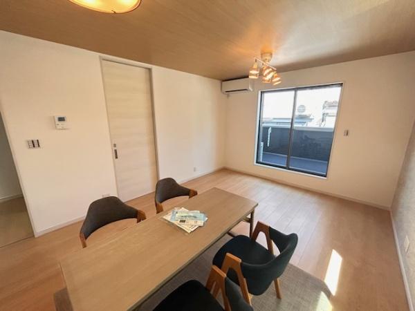 寝屋川市田井町の新築一戸建