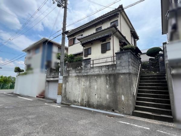 枚方市山之上北町の中古一戸建て