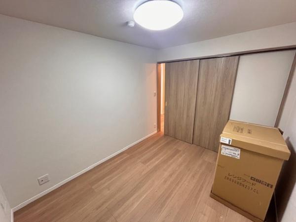 オークヒルズ香里四番館