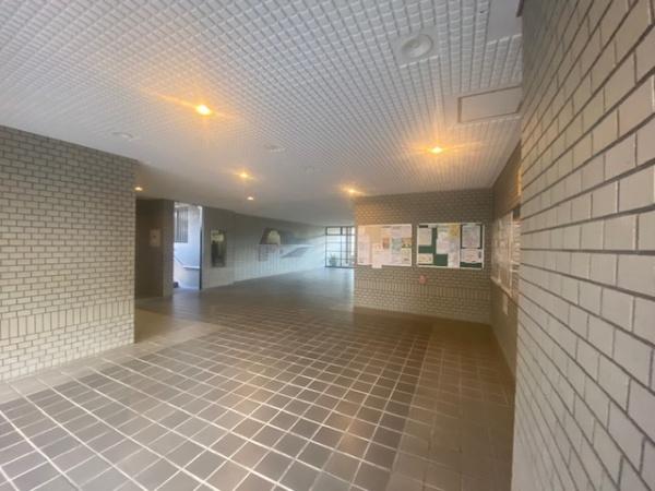 オークヒルズ香里四番館