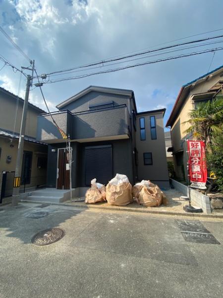寝屋川市葛原１丁目の新築一戸建